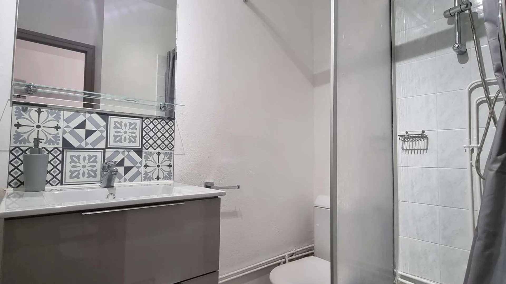Studio Renove 4 Pers. Avec Wifi, Proche Pistes Et Commerces - Superdevoluy - Fr-1-525-276 Le Devoluy Apartment